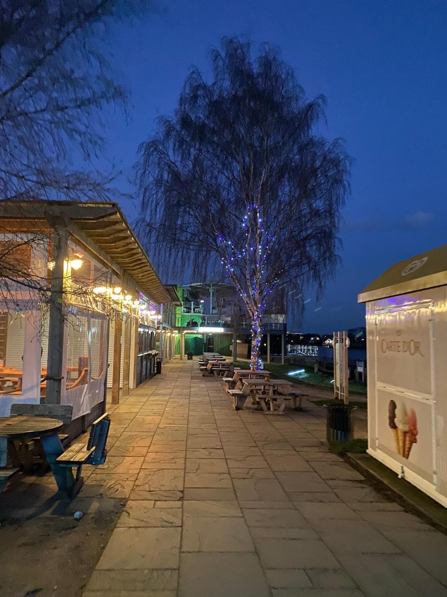Tattershall Lakes Kingfisher Caravan 8 Berth With Hot Tub & Wifi Luaran gambar