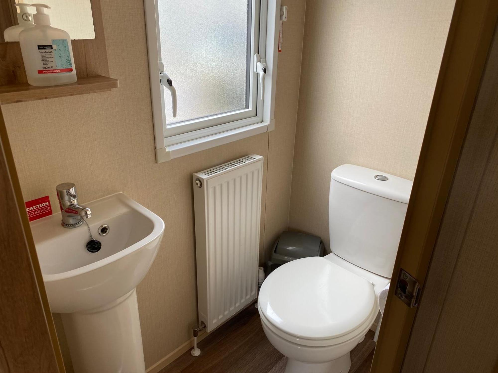 Tattershall Lakes Kingfisher Caravan 8 Berth With Hot Tub & Wifi Luaran gambar