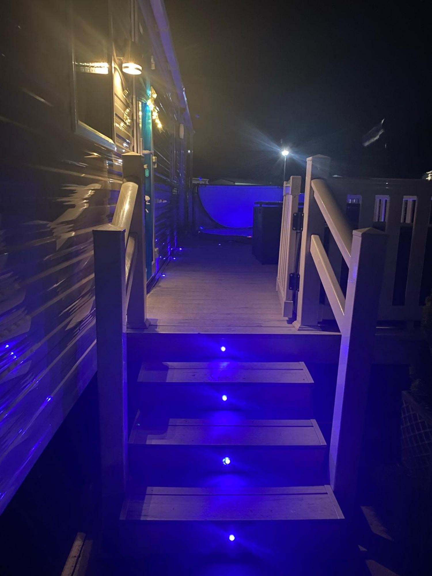 Tattershall Lakes Kingfisher Caravan 8 Berth With Hot Tub & Wifi Luaran gambar