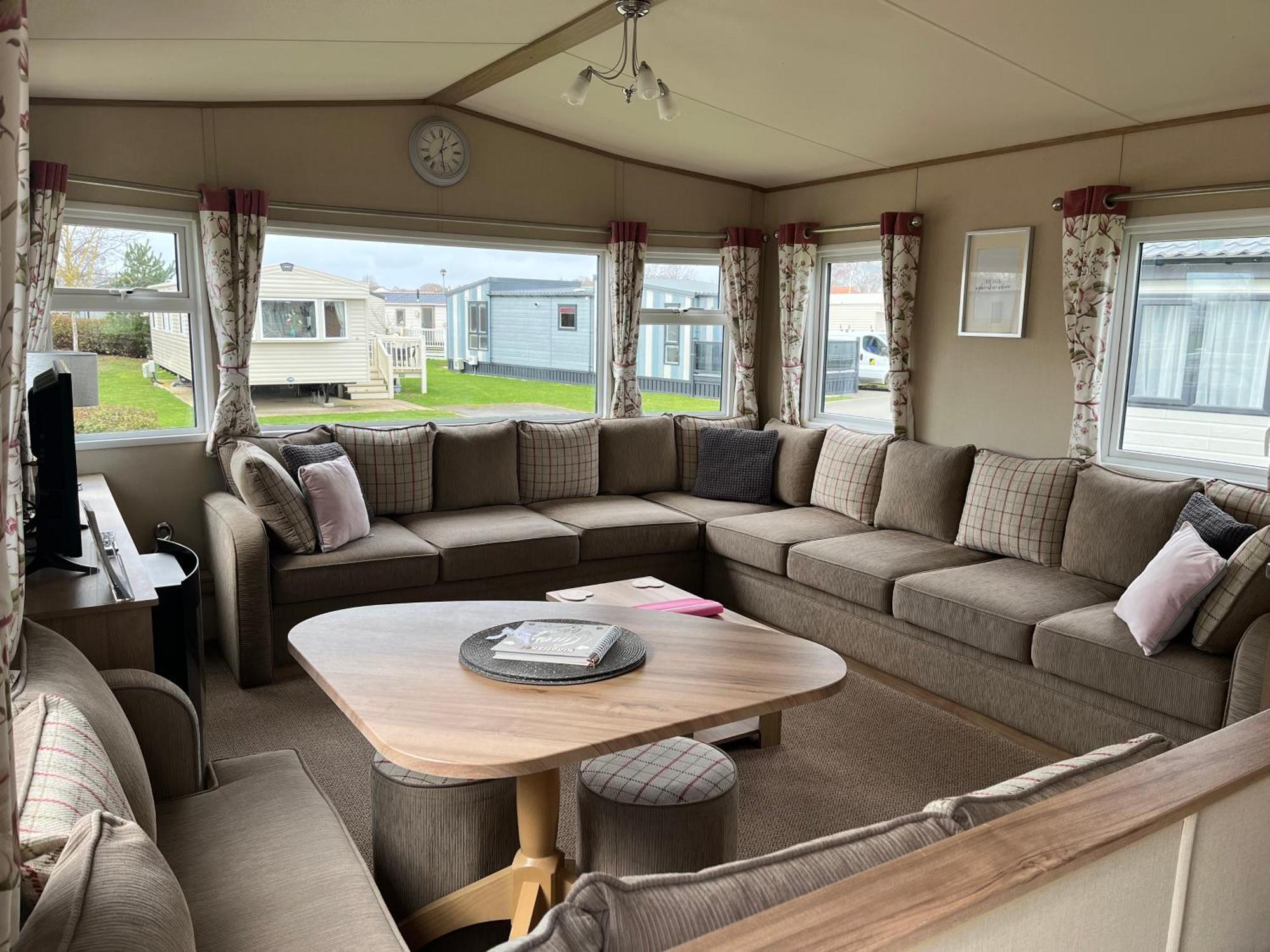 Tattershall Lakes Kingfisher Caravan 8 Berth With Hot Tub & Wifi Luaran gambar